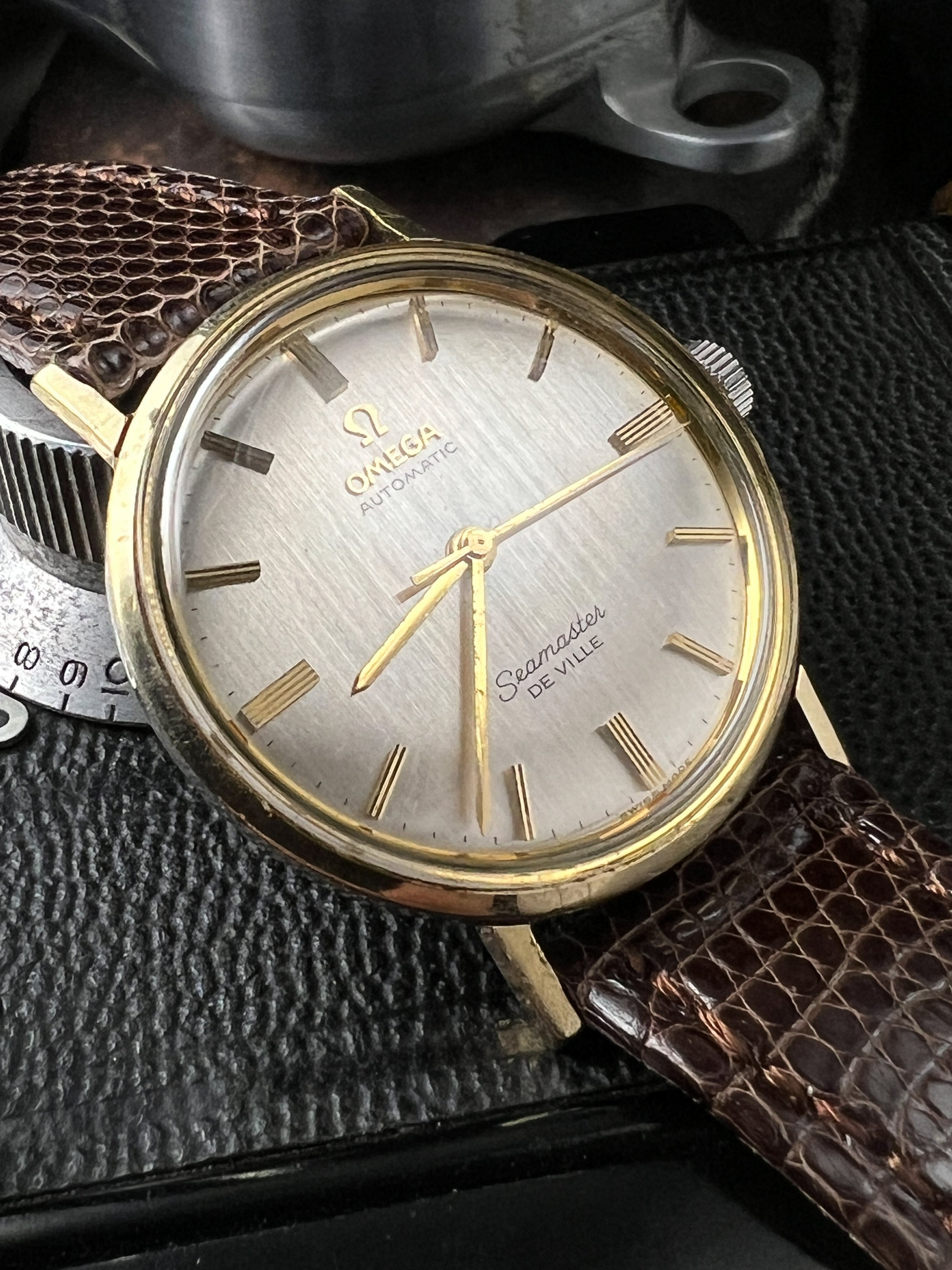 Mid 60's Omega Seamaster DeVille — Cool Vintage Watches