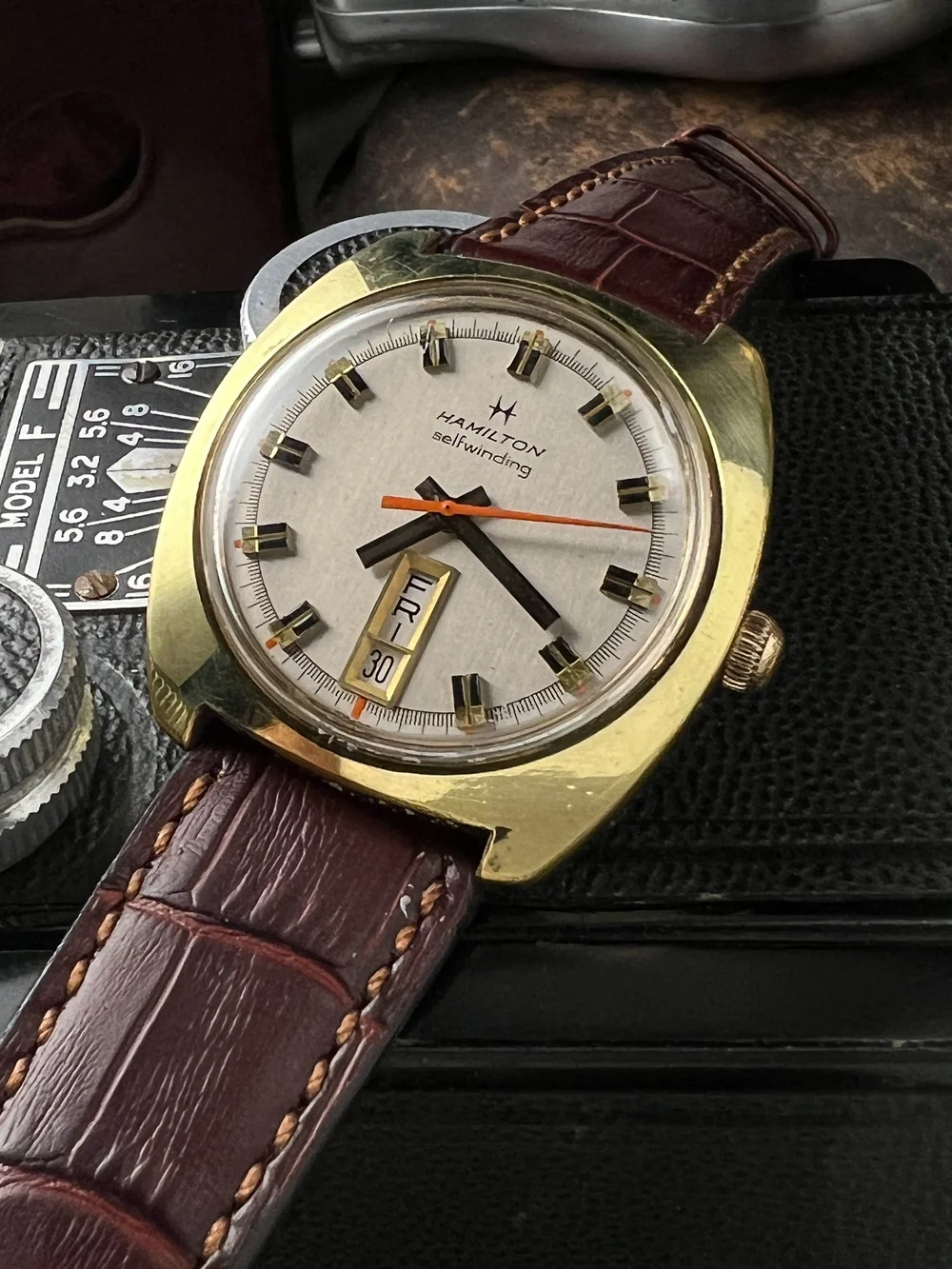Big Hamilton Day Date — Cool Vintage Watches display picture 1