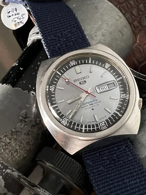 Seiko 5 6119-6020 Day Date — Cool Vintage Watches 