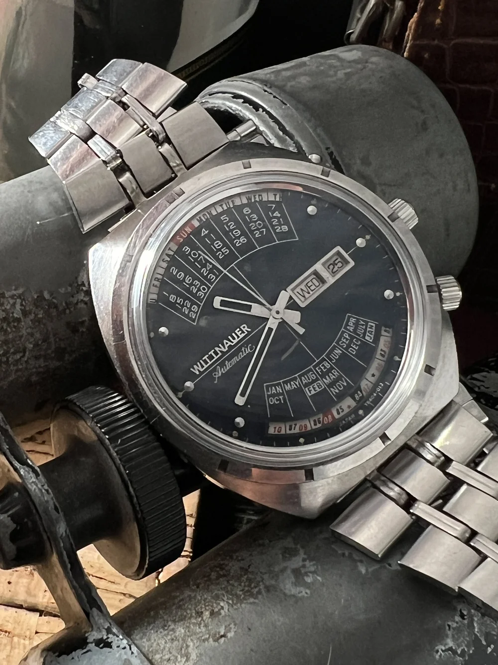 https://www.coolvintagewatches.com/under350/uw48