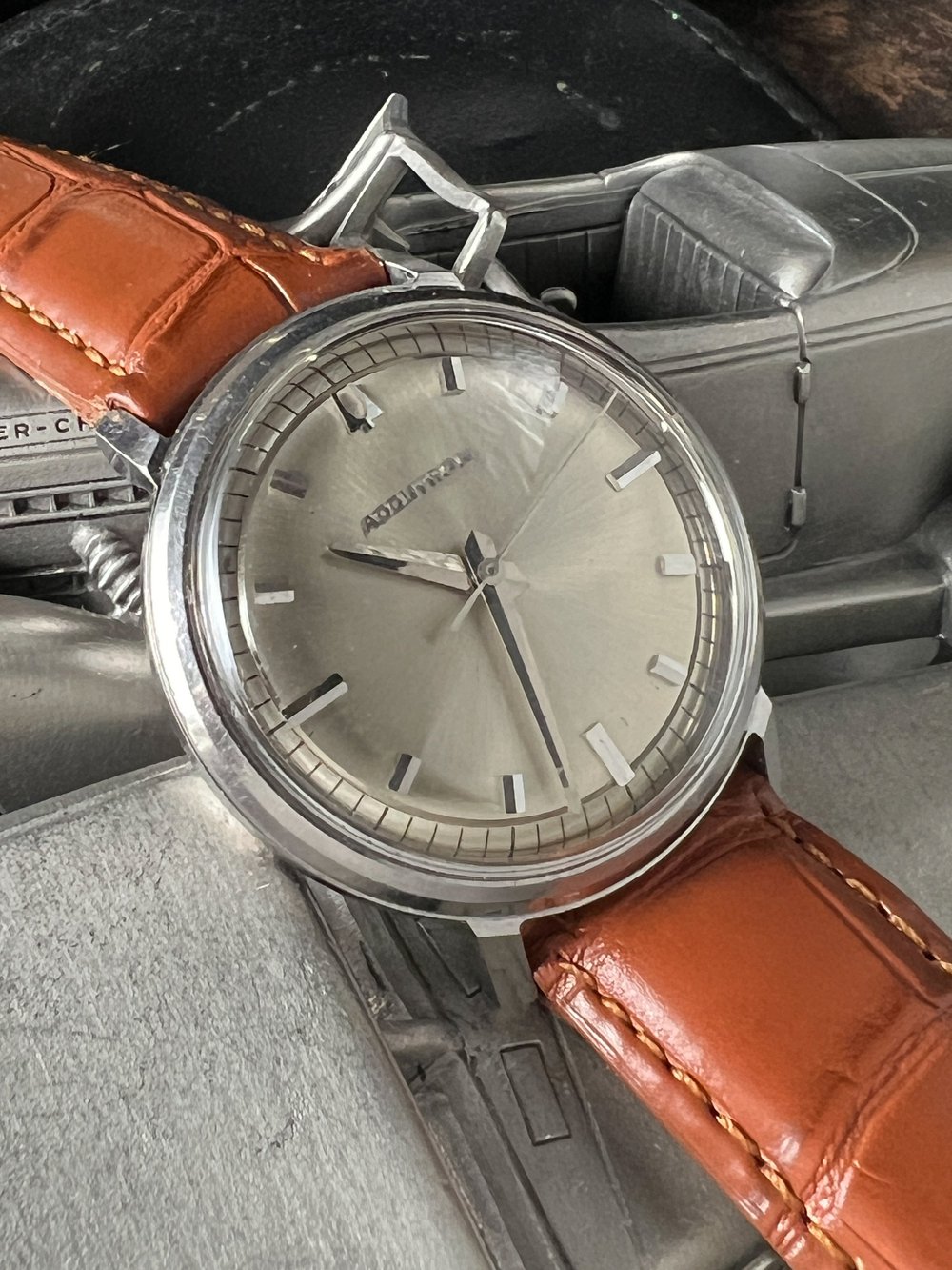 1965 Accutron 214 Steel — Cool Vintage Watches - Main Image