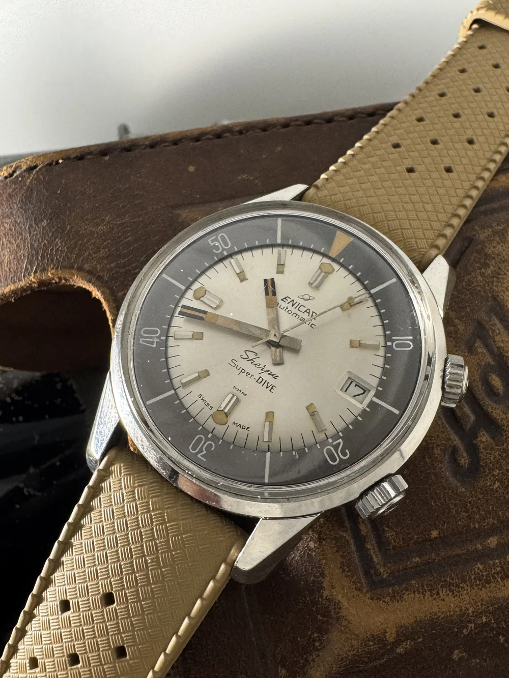 Awesome 60's Enicar Sherpa Super-DIVE — Cool Vintage Watches