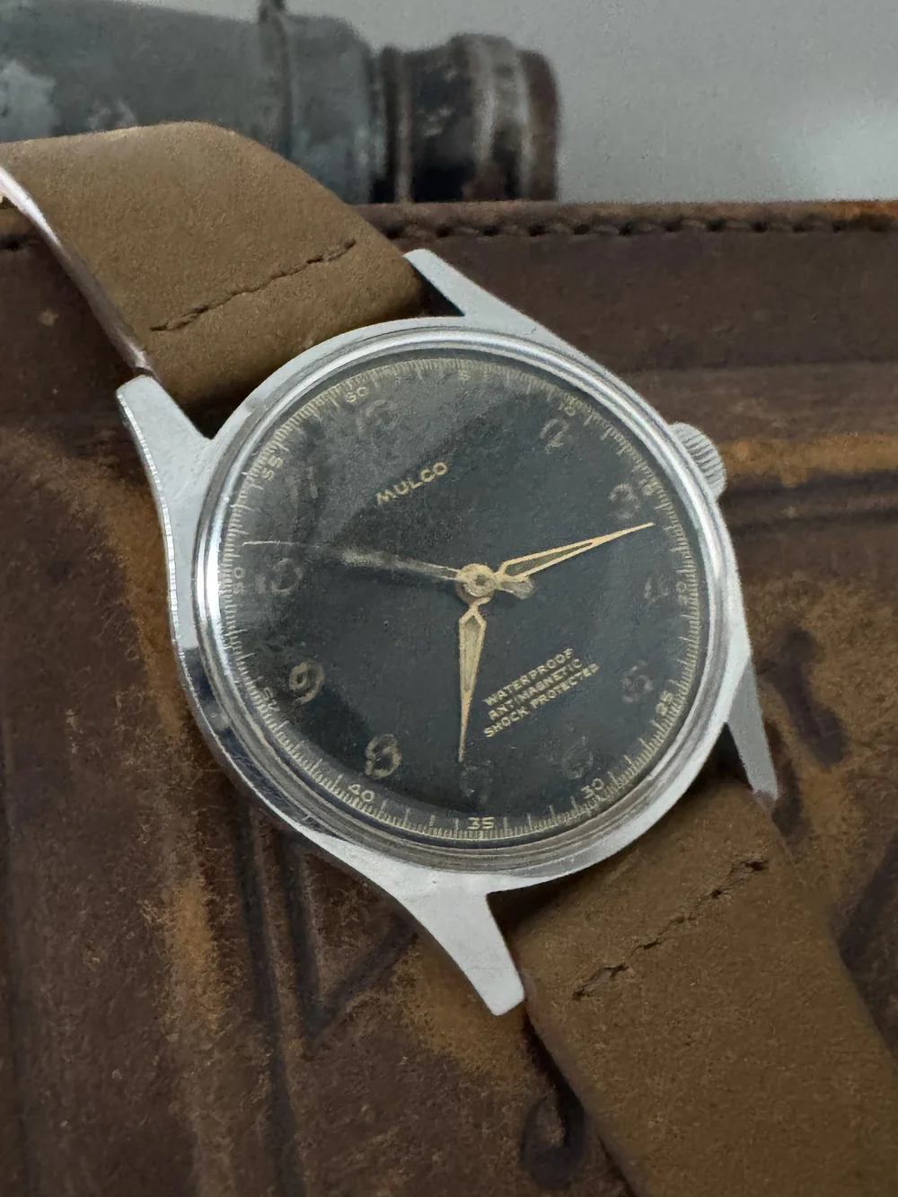 IMG_5177.jpg?format=1000w Genuine Leather Swiss Army glow in the dark watch .. HEAVY VINTAGE main image 0