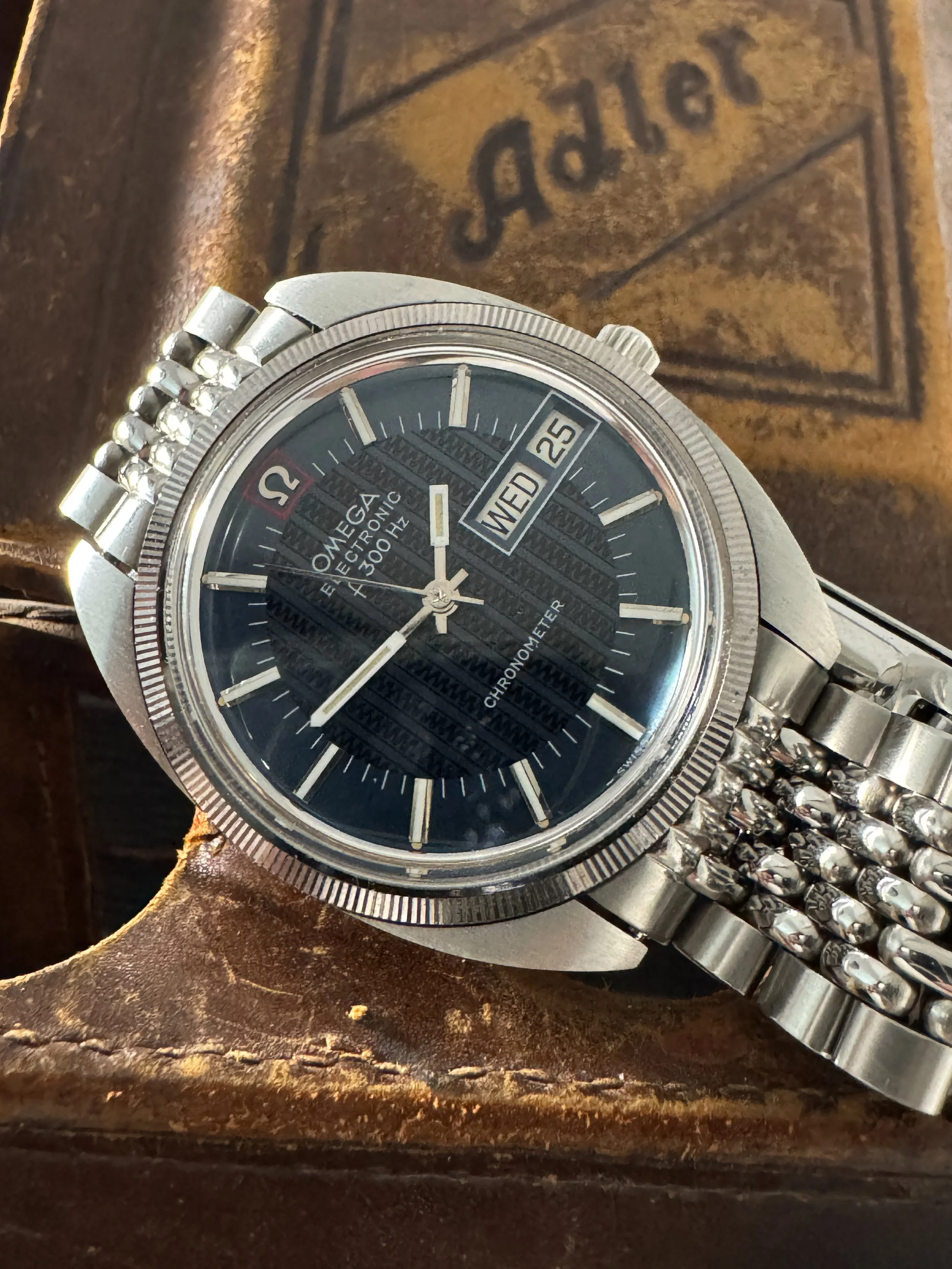 Omega Electronic f300Hz Chronometer — Cool Vintage Watches