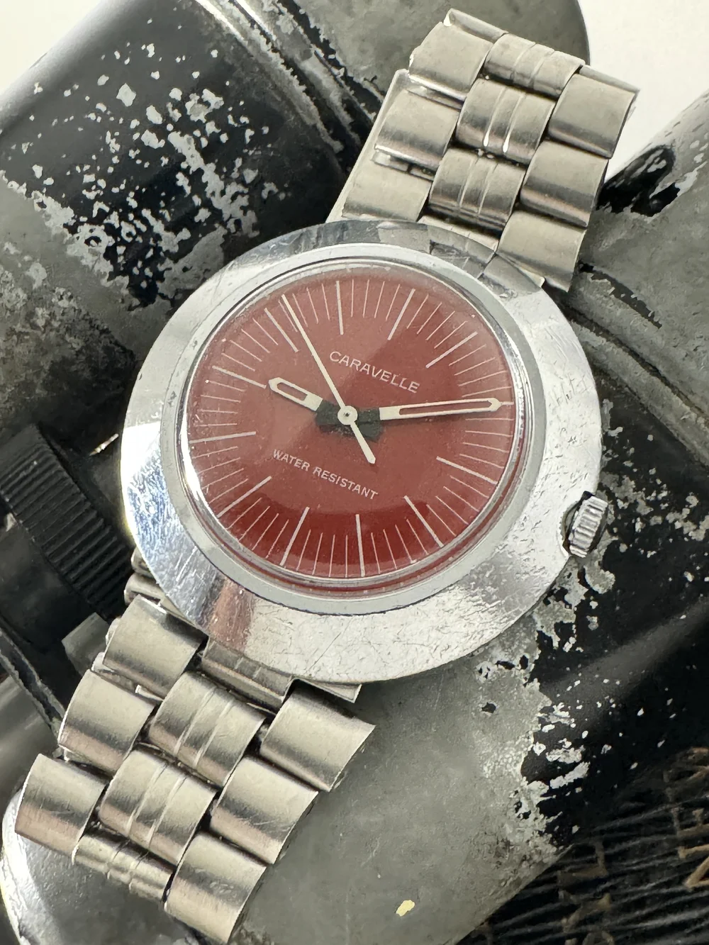 1970's Caravelle Red — Cool Vintage Watches