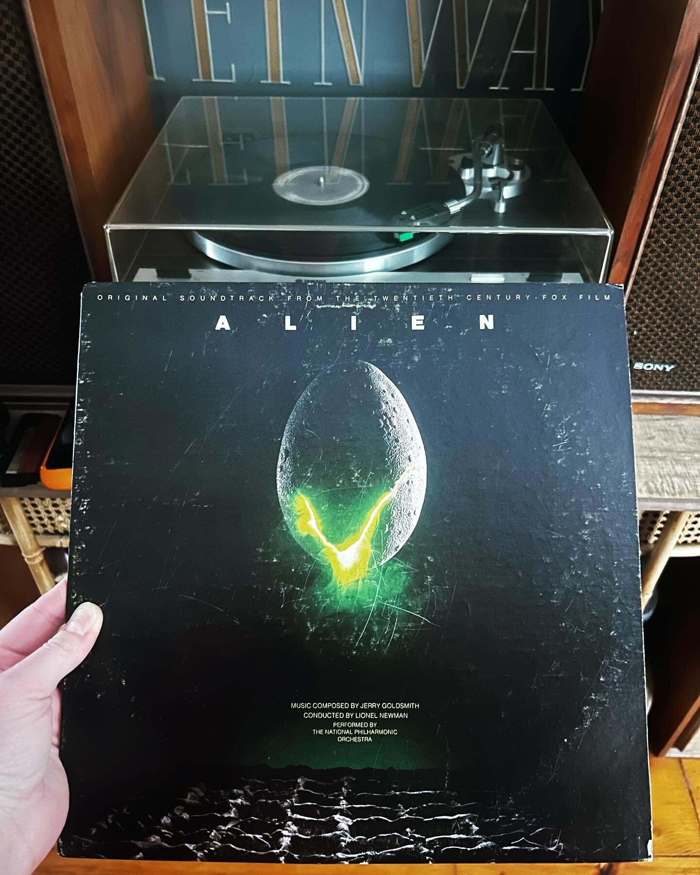 Early birthday present from my wife - the original Alien soundtrack on vinyl. I love soundtracks, especially horror, and this one does not disappoint! @jpaq1225 👌🏻🌙 #lifestylephotography #lifestylephotographer #brandphotography #brandphotographer 
