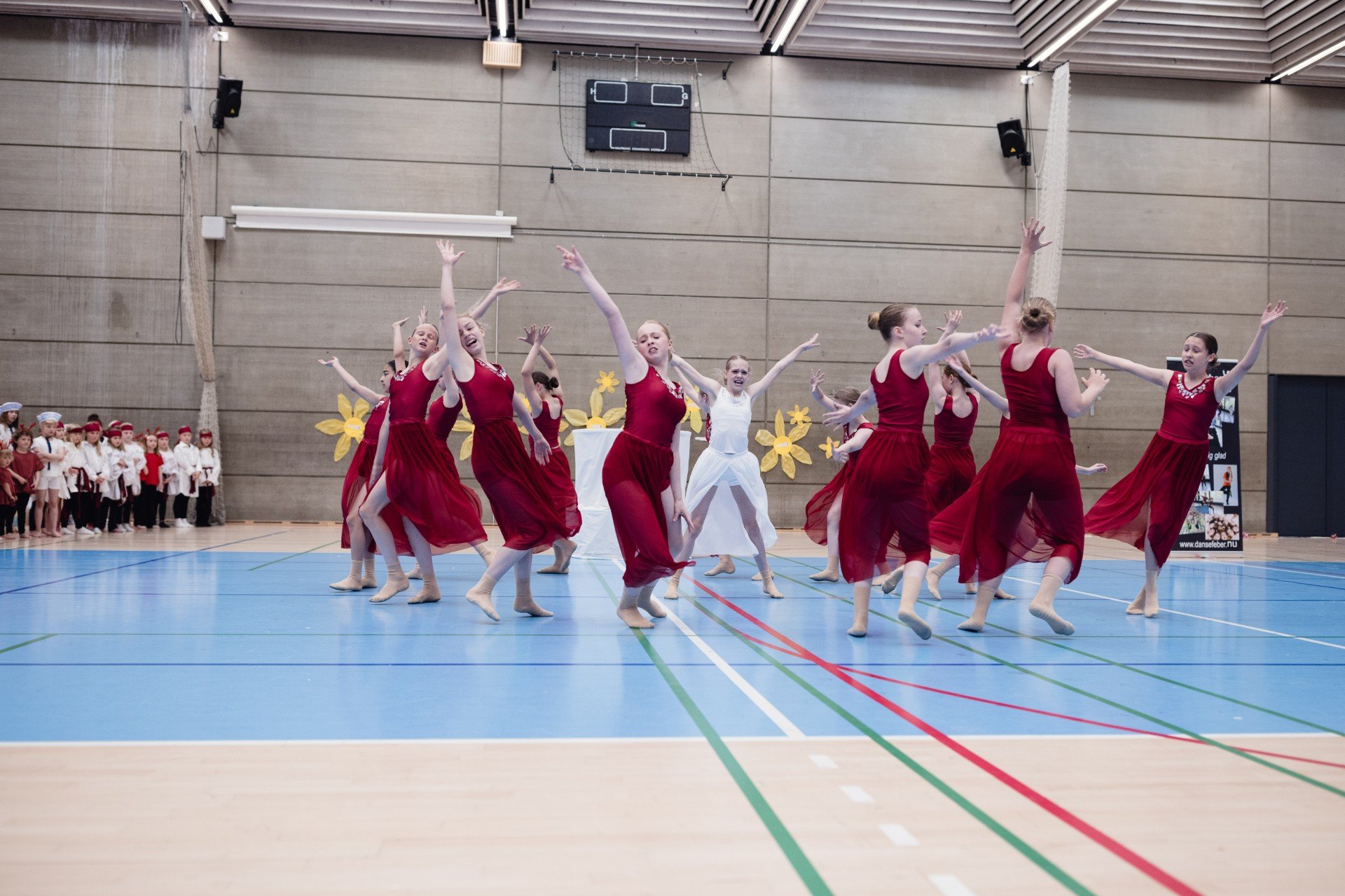dansefeber-aarhus-afdansningsbal-the-stars.jpg