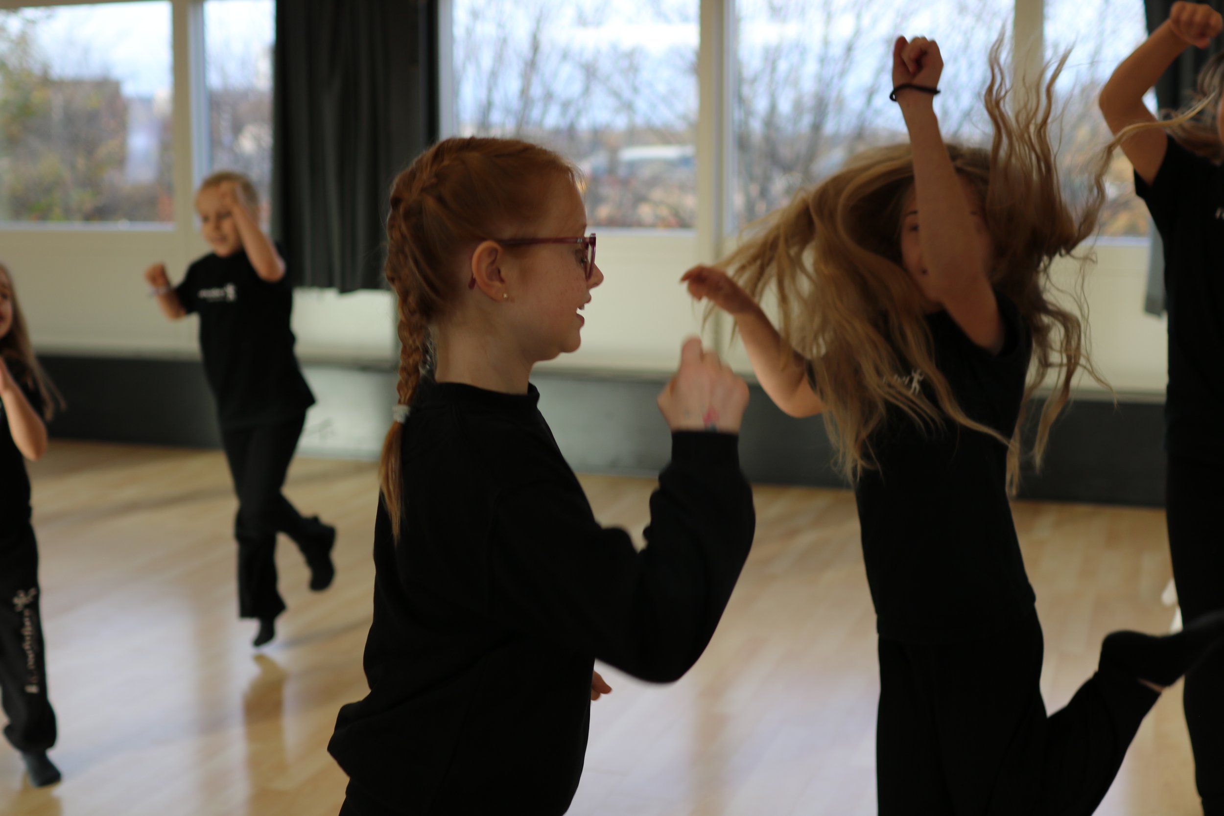Børn til danseundervisning hos Dansefeber i Viby J