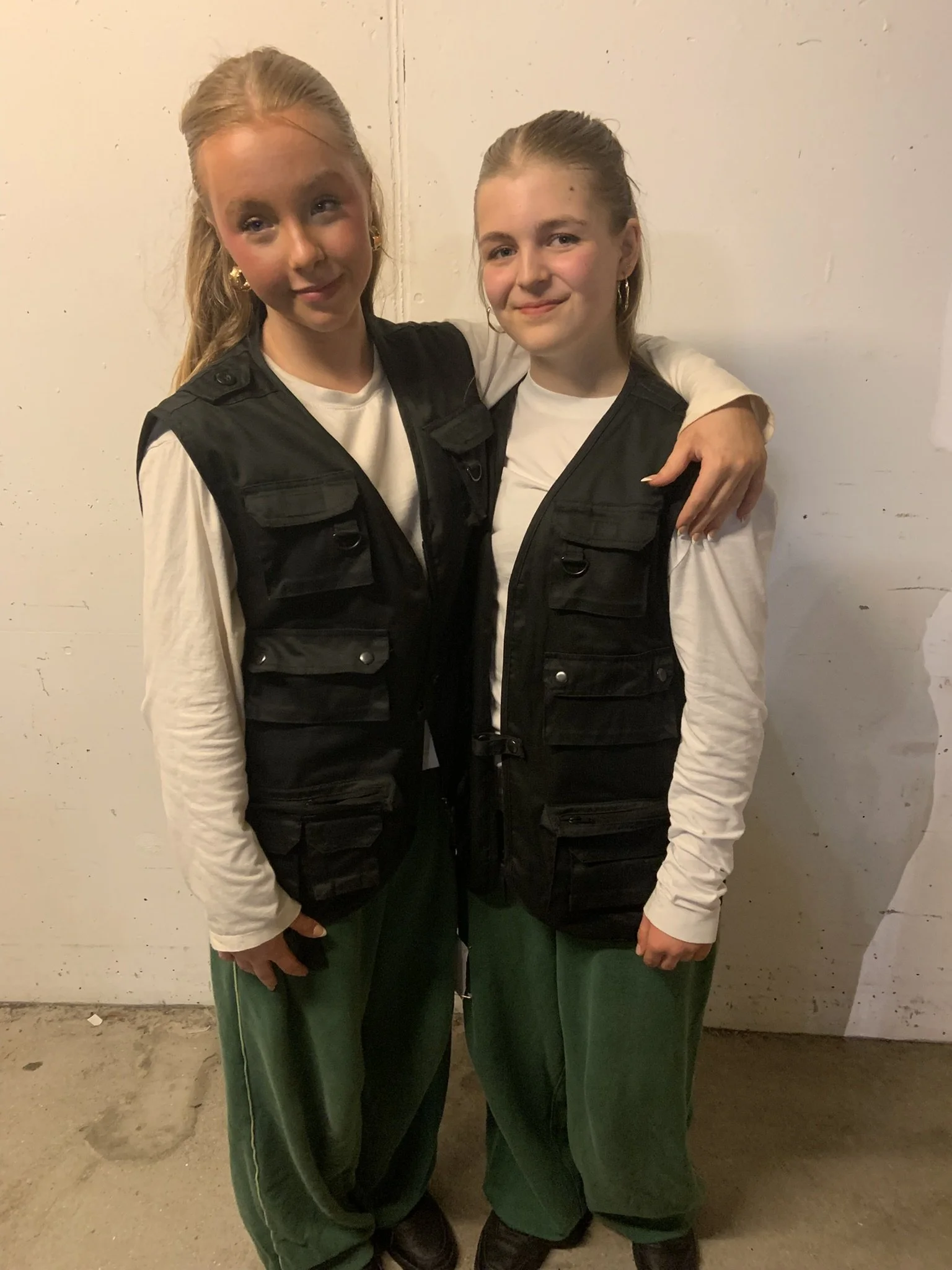 Dansepar fra Dansefeber i sort grøn outfit til hiphop duo ved Danmarksmesterskaberne 2026 i Forum Horsens