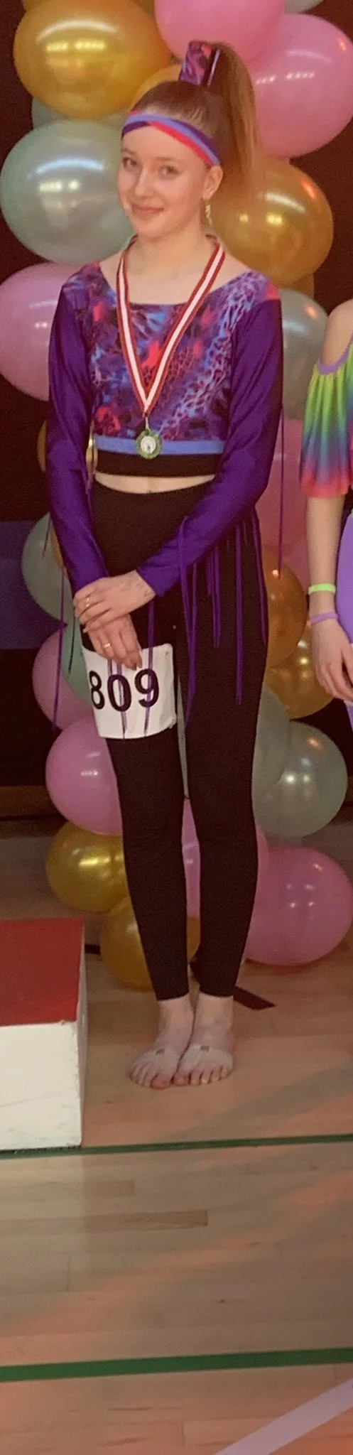 Discodanser fra Dansefeber i Viby J med medalje ved dansekonkurrence