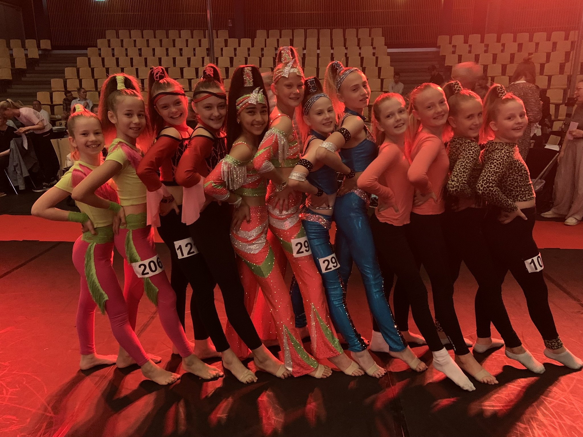 Dansehold fra Dansefeber til disco ved Danmarksmesterskaberne 2026 i Forum Horsens