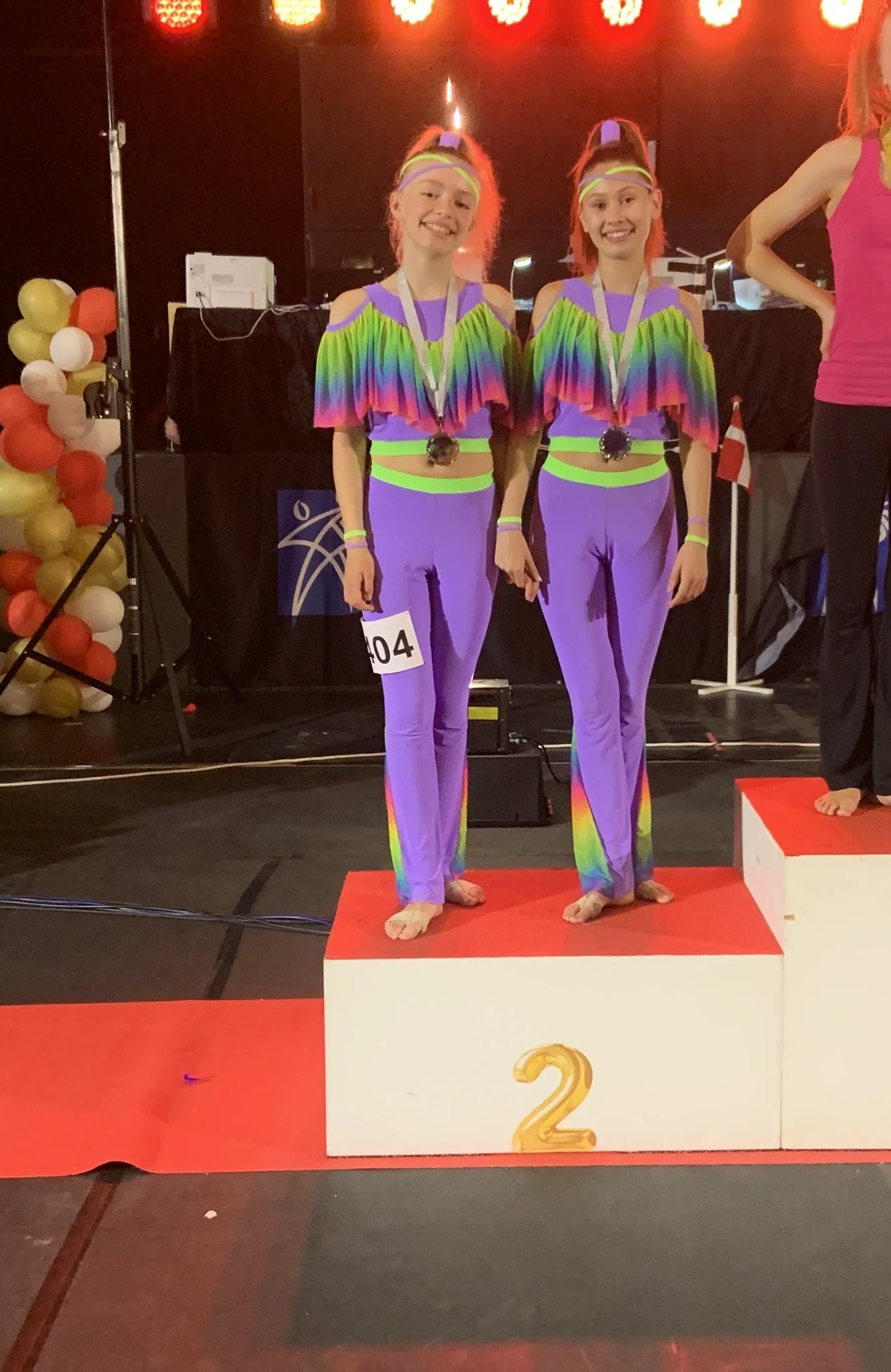 Dansepar fra Dansefeber i lilla discodragt til disco duo ved Danmarksmesterskaberne 2026 i Forum Horsens – 2. plads