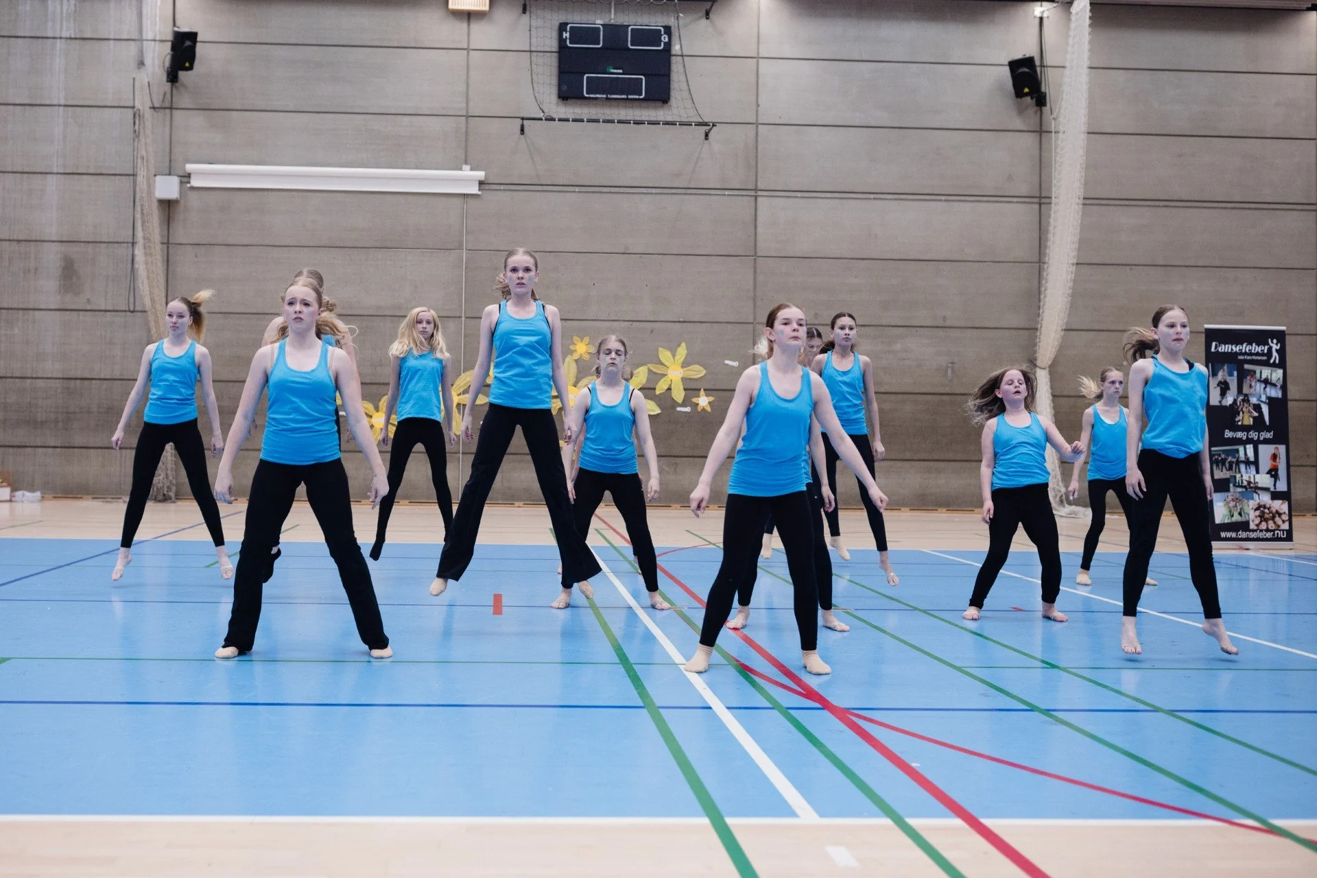 dansefeber-aarhus-afdansningsbal-gruppedans.jpg