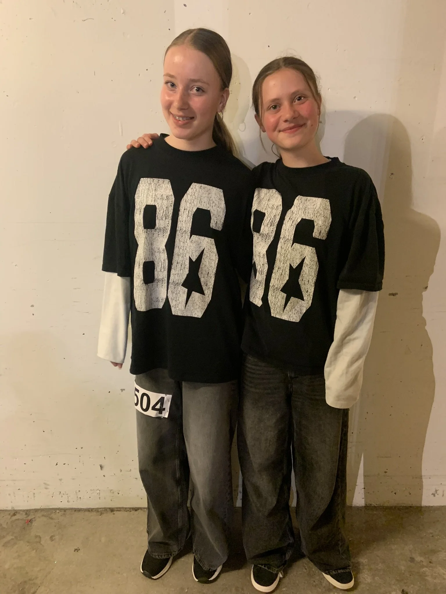 Dansepar fra Dansefeber i sort outfit til hiphop duo ved Danmarksmesterskaberne 2026 i Forum Horsens