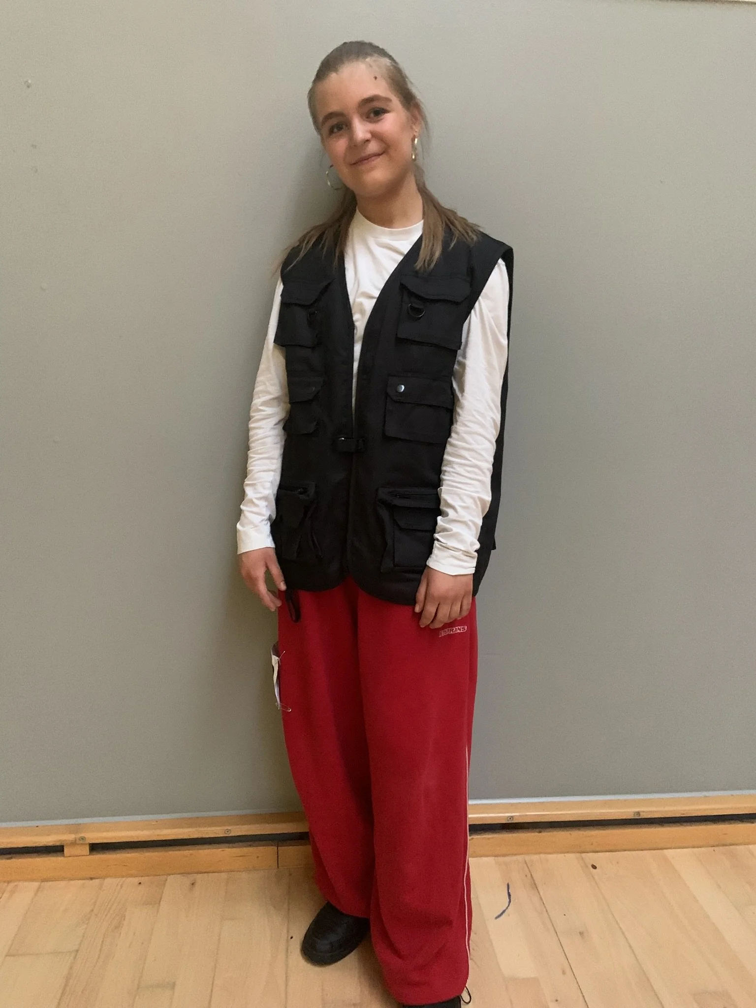 Hiphopdanser fra Dansefeber i Viby J poserer ved dansekonkurrence