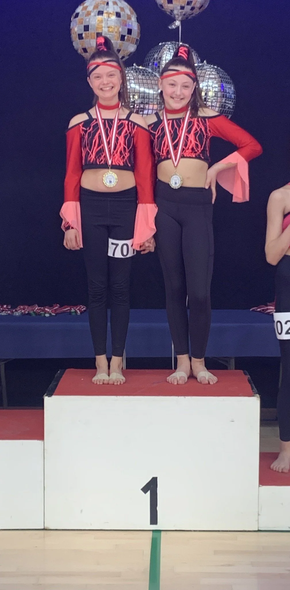 To discodansere fra Dansefeber i Viby J på 1. plads ved dansekonkurrence