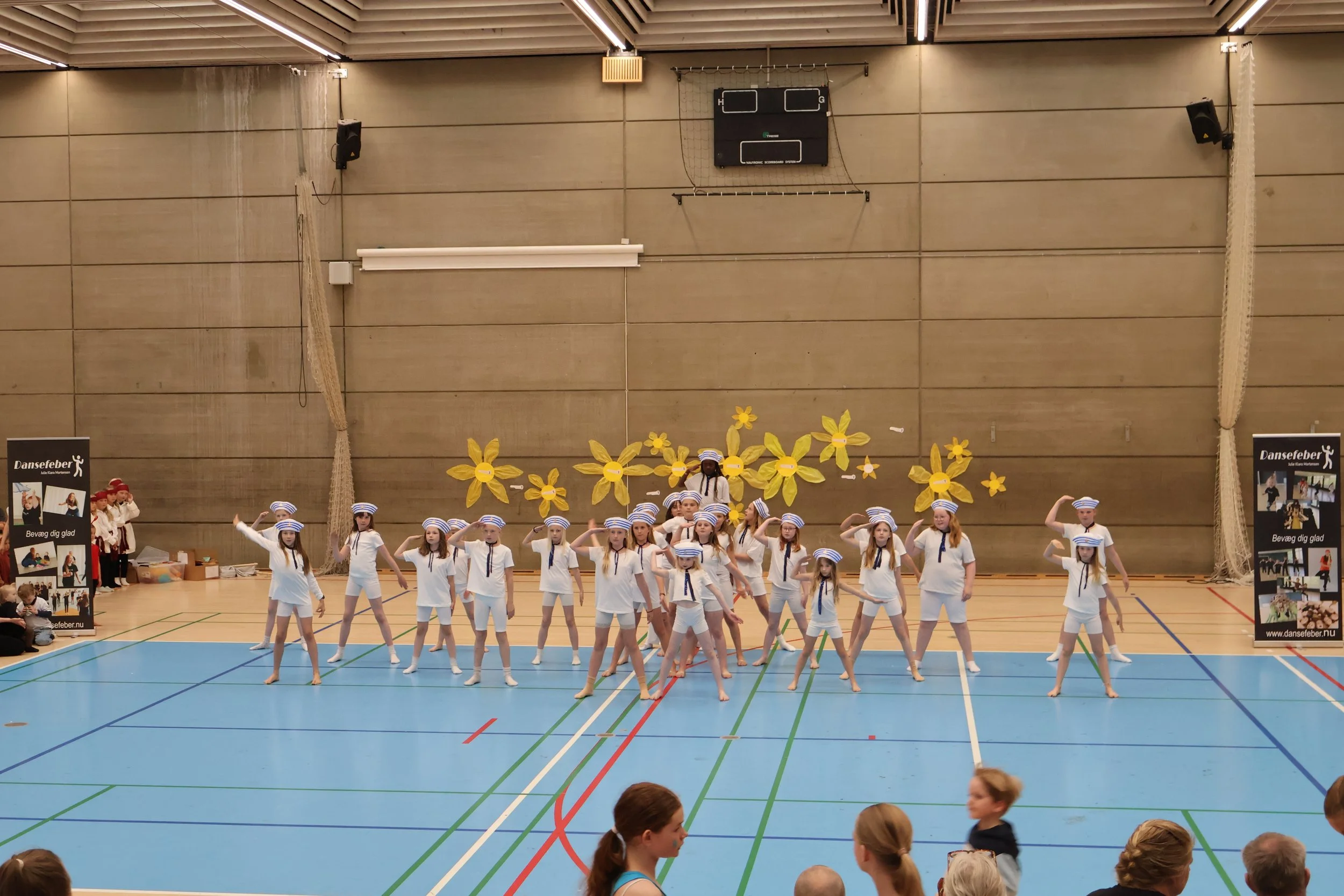 dansefeber-viby-j-afdansningsbal-dansere.jpg