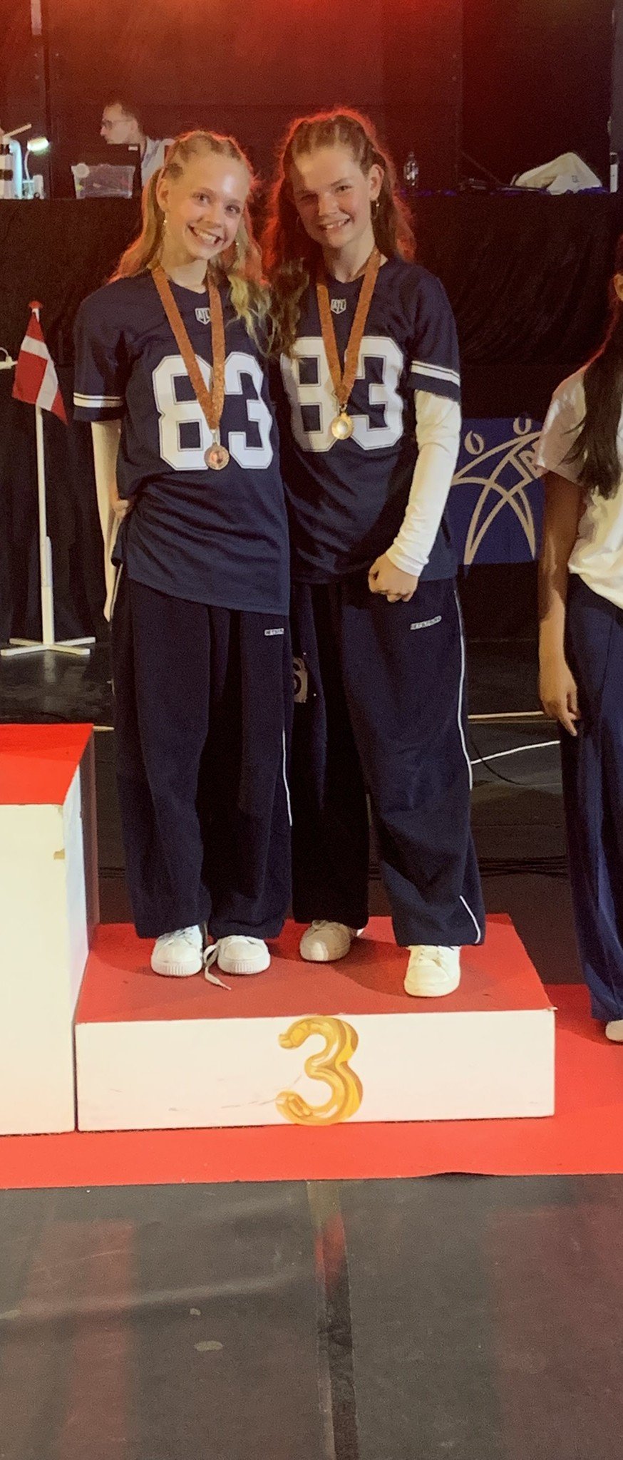Dansepar fra Dansefeber i navy outfit til hiphop duo ved Danmarksmesterskaberne 2026 i Forum Horsens – 3. plads