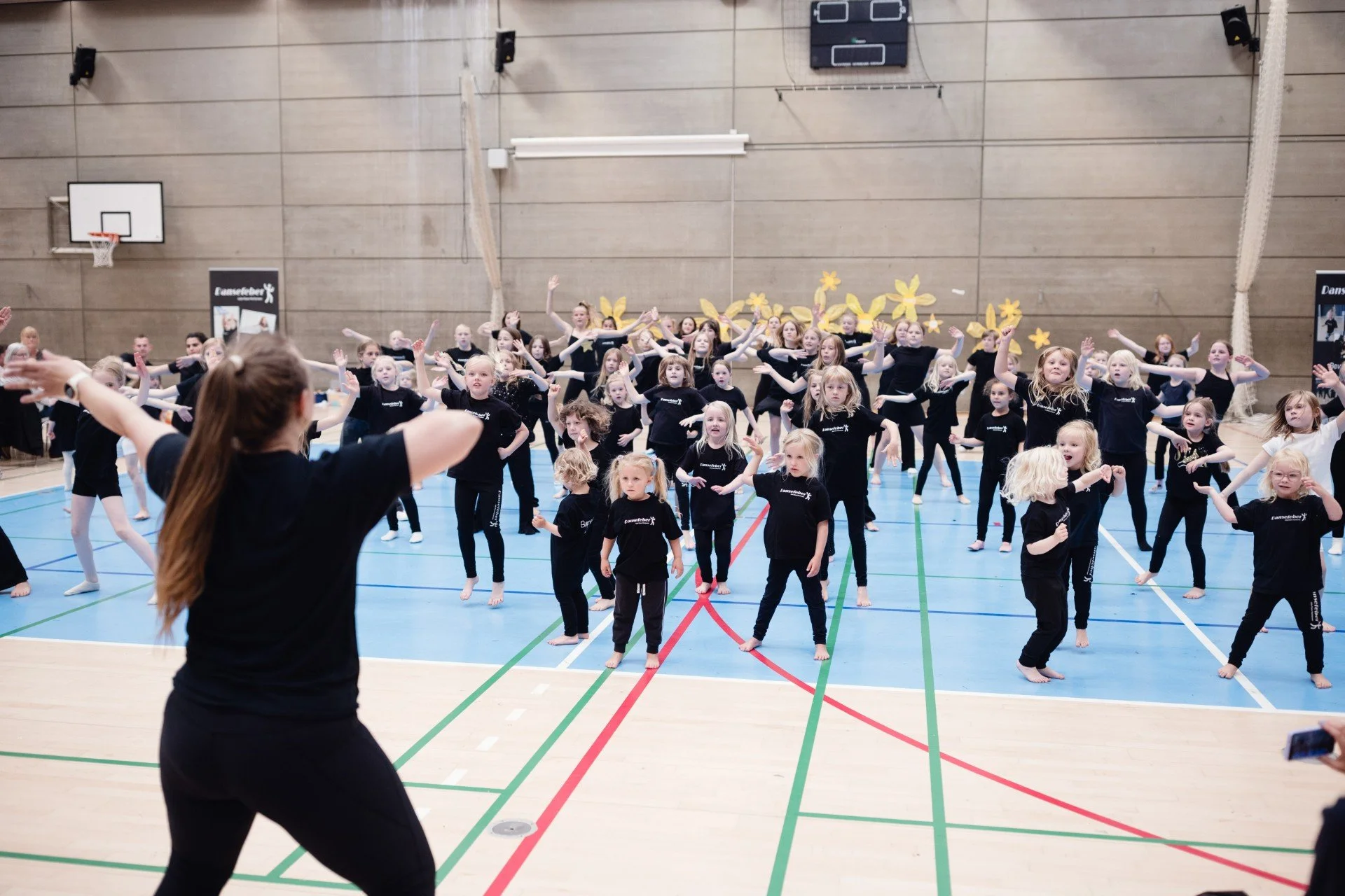 dansefeber-aarhus-afdansningsbal-opvarmning.jpg