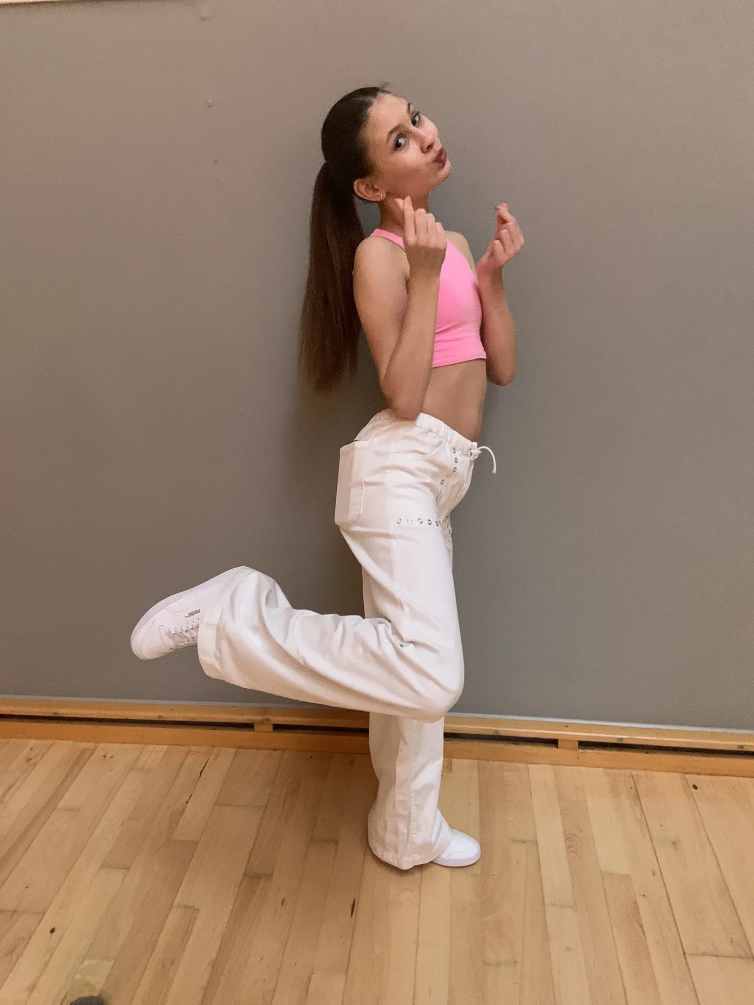 Hiphopdanser fra Dansefeber i Viby J i positur ved dansekonkurrence