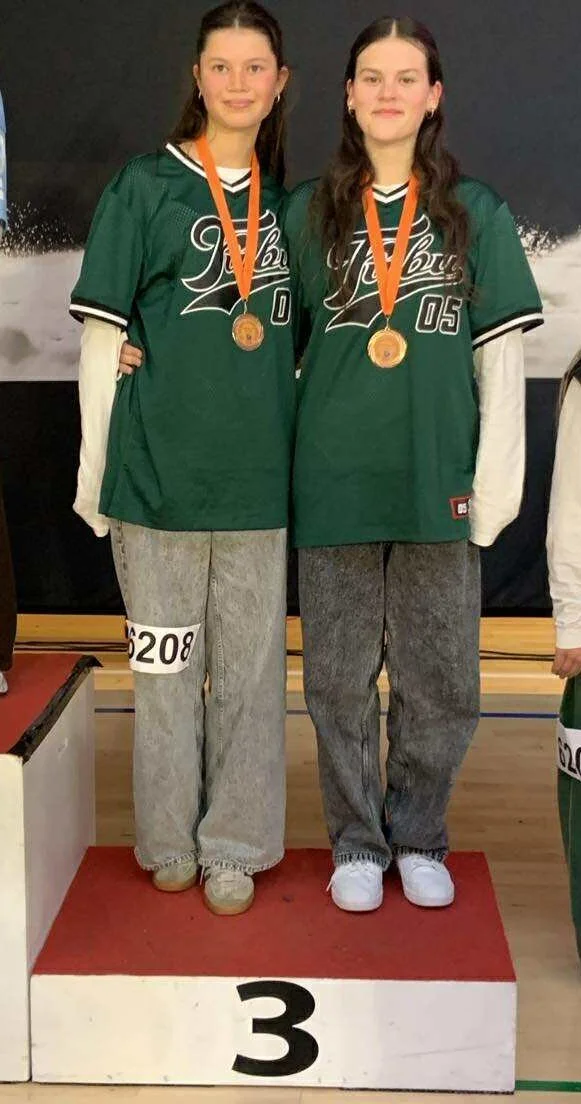 dansefeber-viby-j-hiphop-duo-efteraarscup-3plads-groen-fubu.jpg