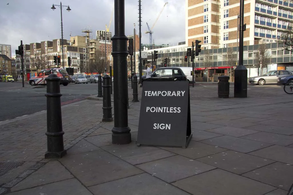 sign L.jpg
