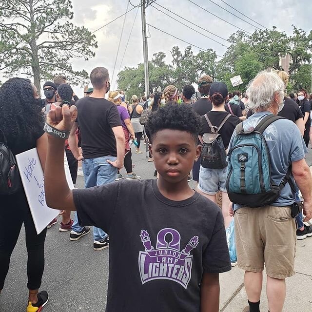 #JLL Khylil Johnson was out letting his light shine and having his voice heard during protest. 
#weLeadTheWay #OmegaLamplighters #JuniorLamplighters #CrownsOnly👑♎️ #DaVillage #BlackBrillance #theBlueprint #justiceforgeorgefloyd #justiceforahmaud #Ju