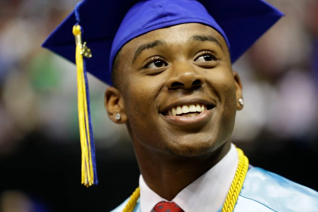 Local teen shines light on Omega Lamplighters