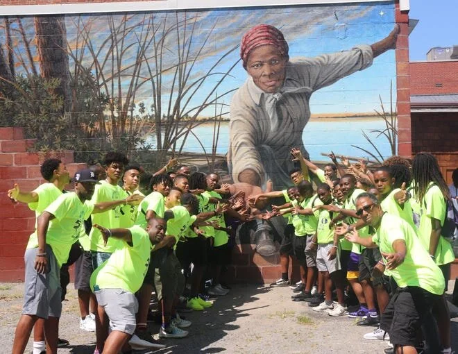 'Witness to magic': Omega Lamplighters hit the road for history, take Harriet Tubman's hand