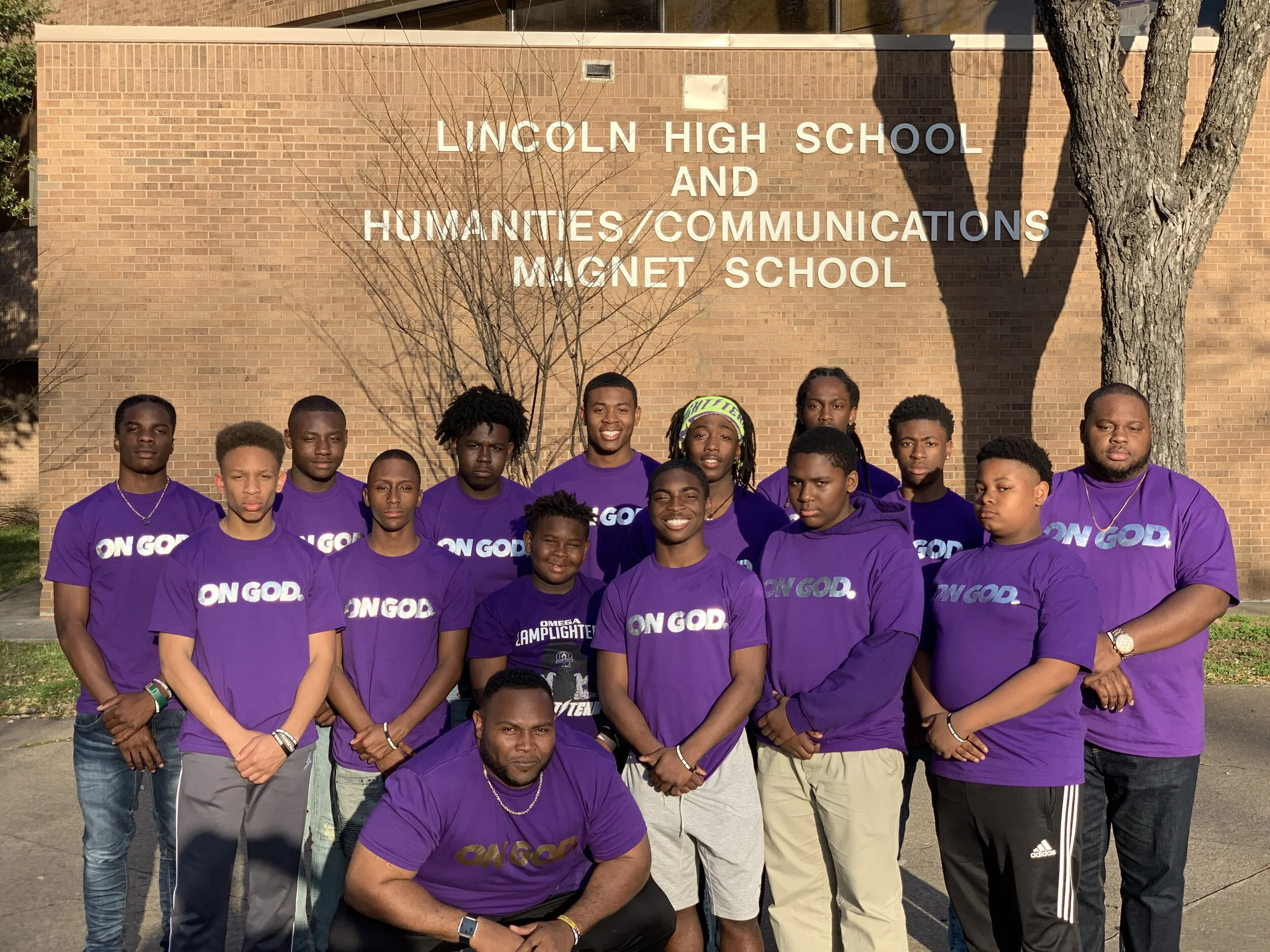 Dallas Success Story Returns To DFW To Show Mentees Where And How He Grew Up