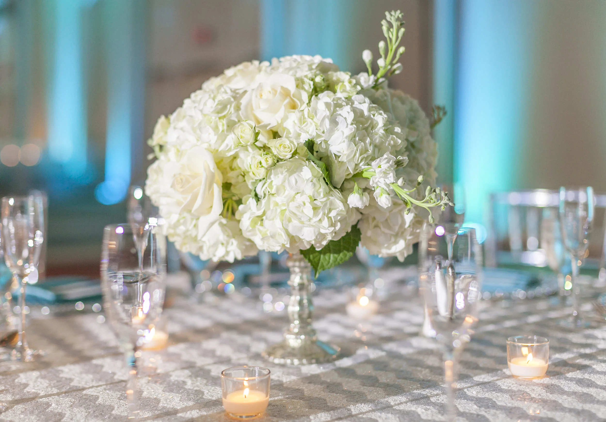 How To Utilize Floral Decor At Your Wedding