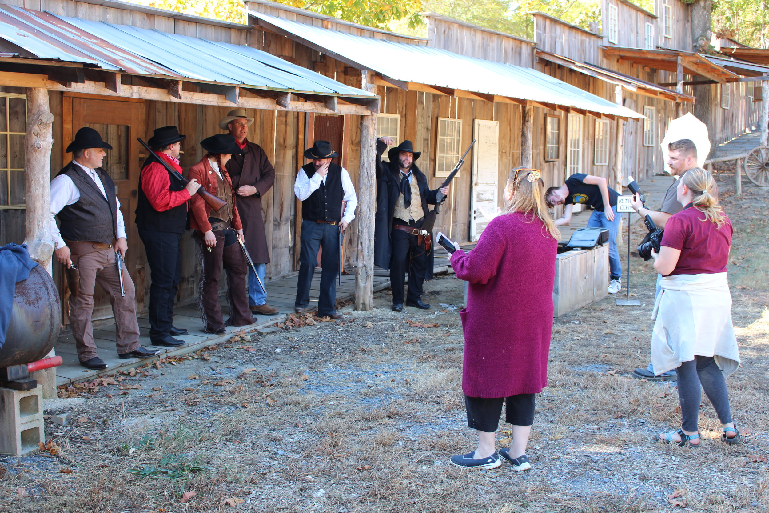 Veteran Movie cast at Fort Villanow with NEHRF.JPG