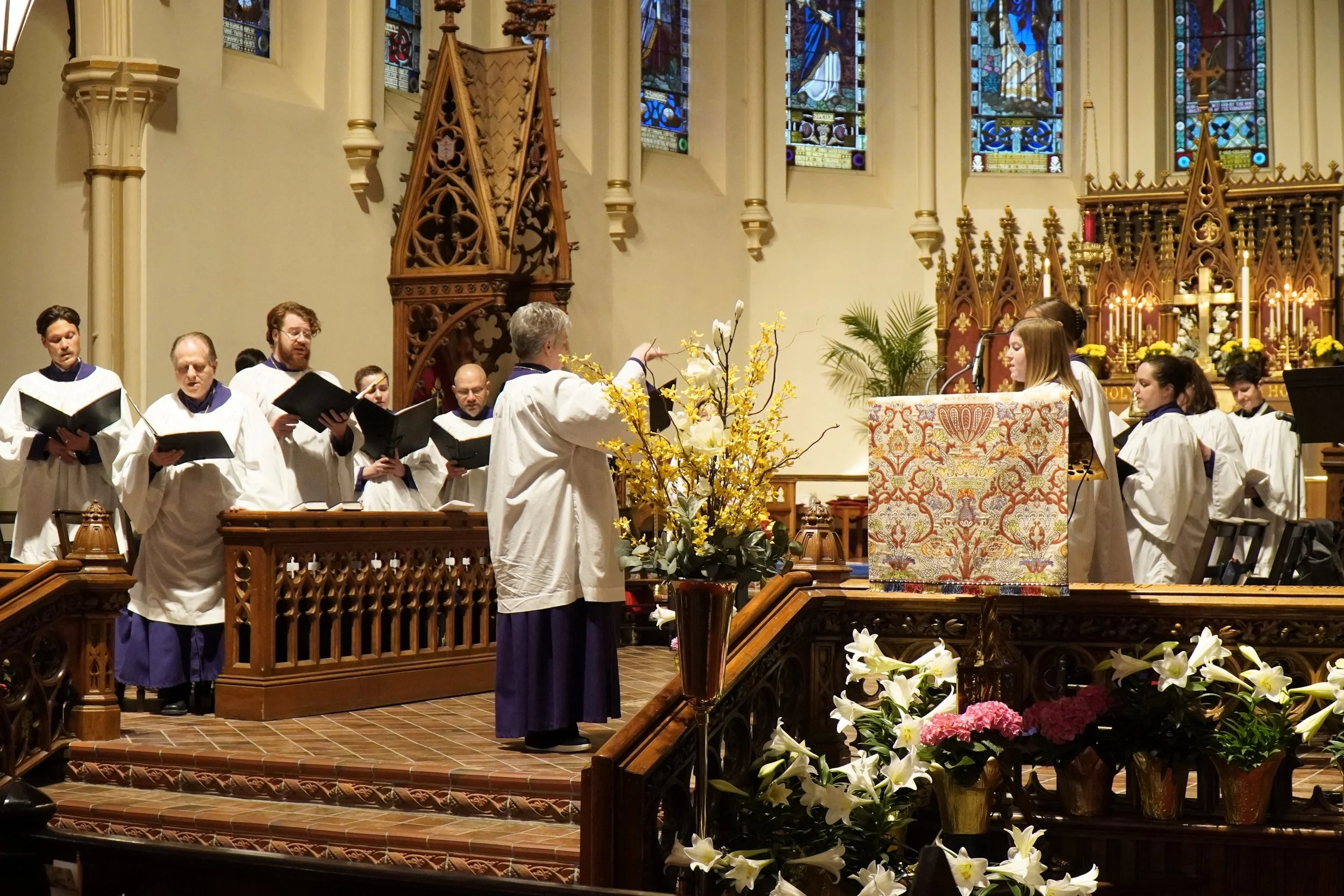 Cathedral Choir Returns to Worship