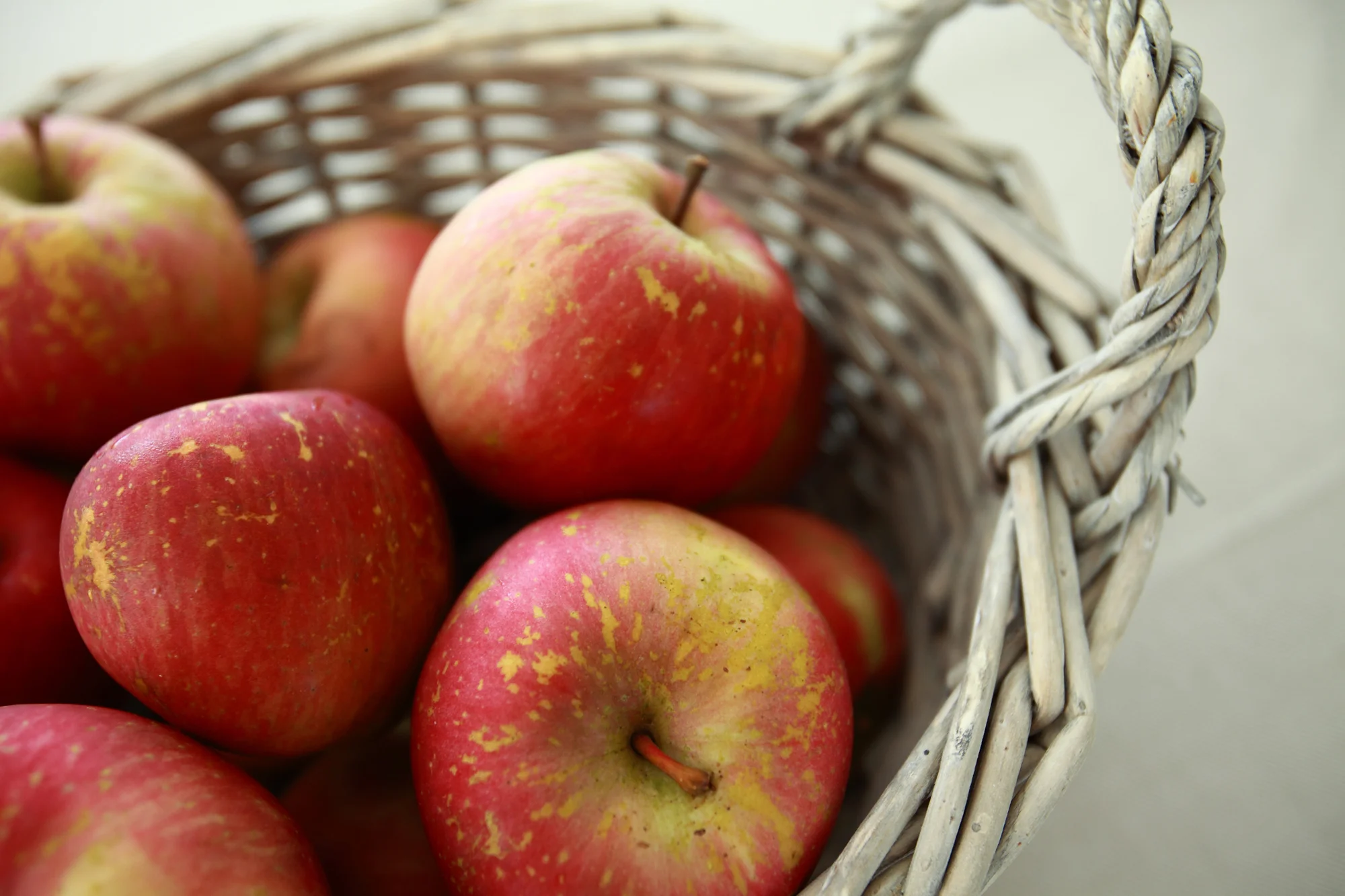 apples-1320108.jpg