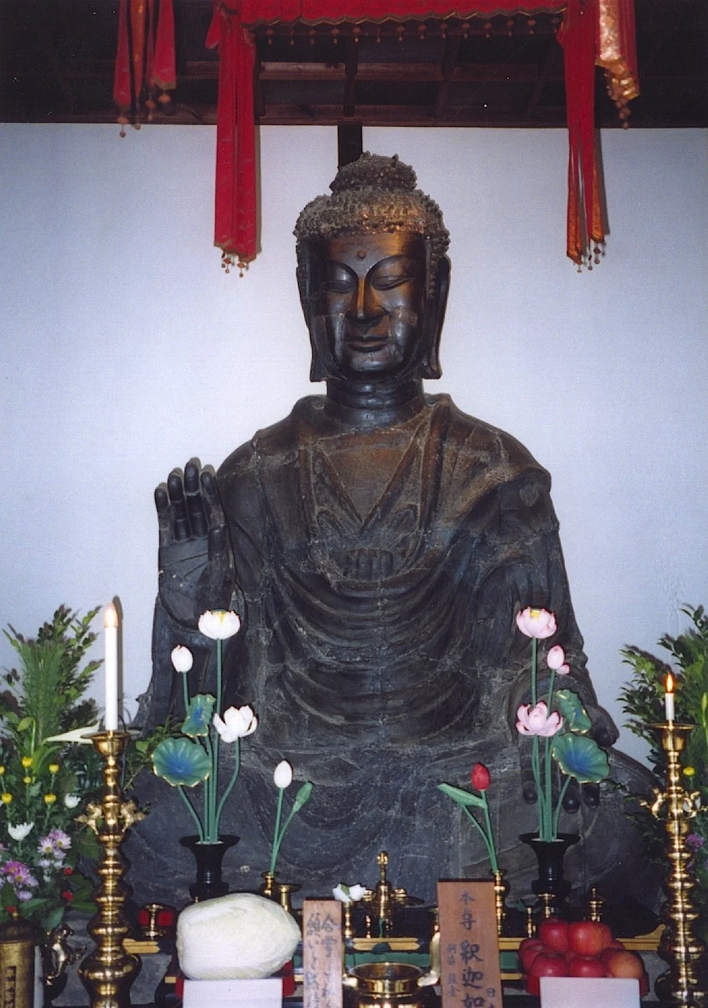 1-2 Oldest Shakamuni image in Japan; housed in Gangoji