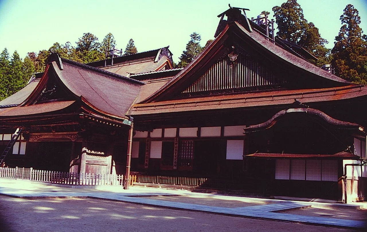 1-27 Kongobuji, headquarters of Shingon on Mt. Koya. Founded 1593