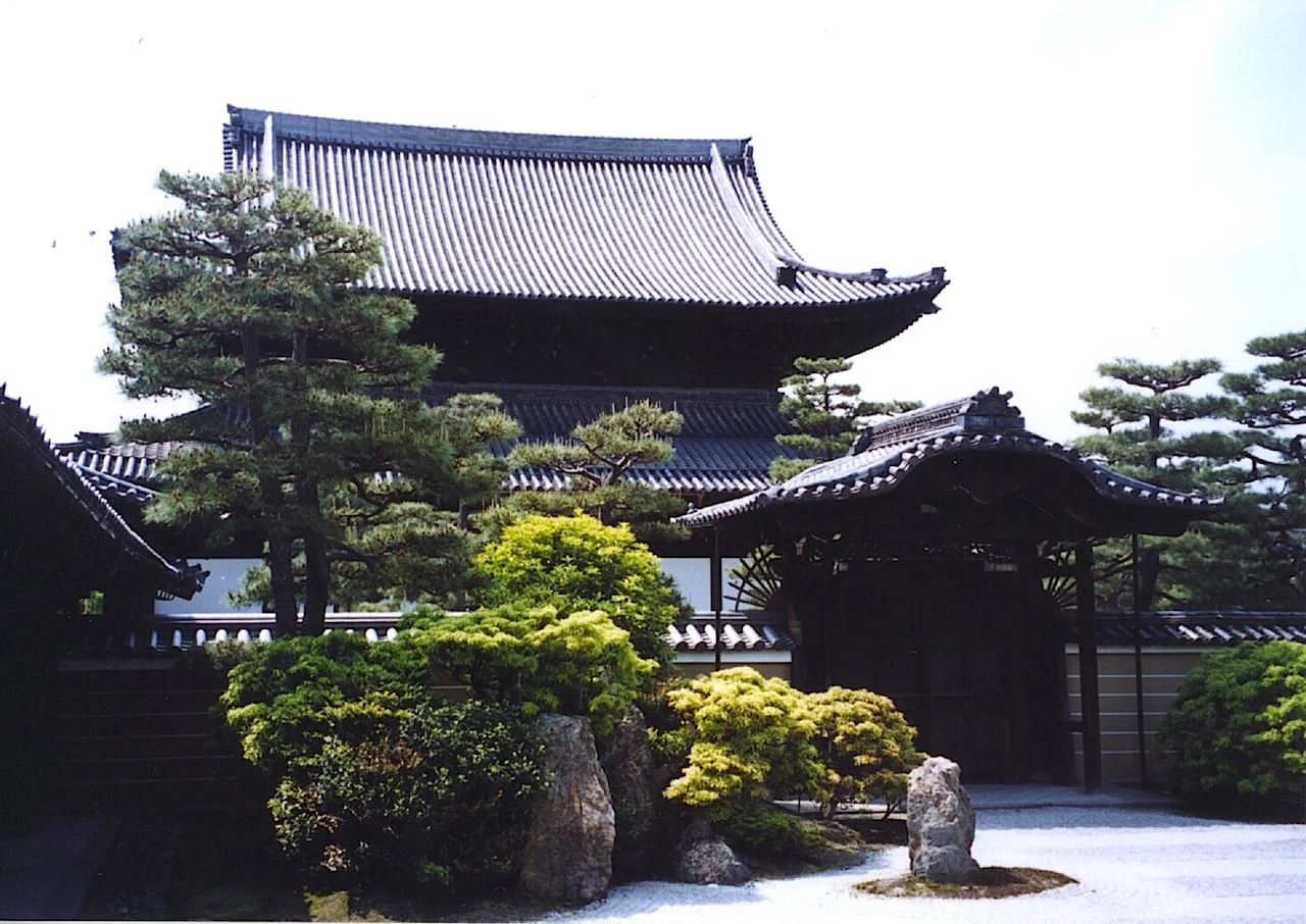 1-30 Keninji, Kyoto, 1202. One of the original great five Zen temples of Kyoto