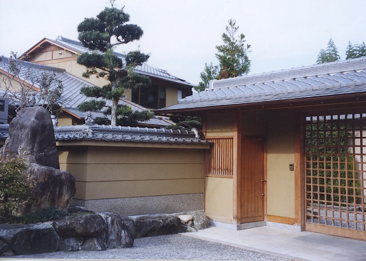 4-24 Typical walled urban residence