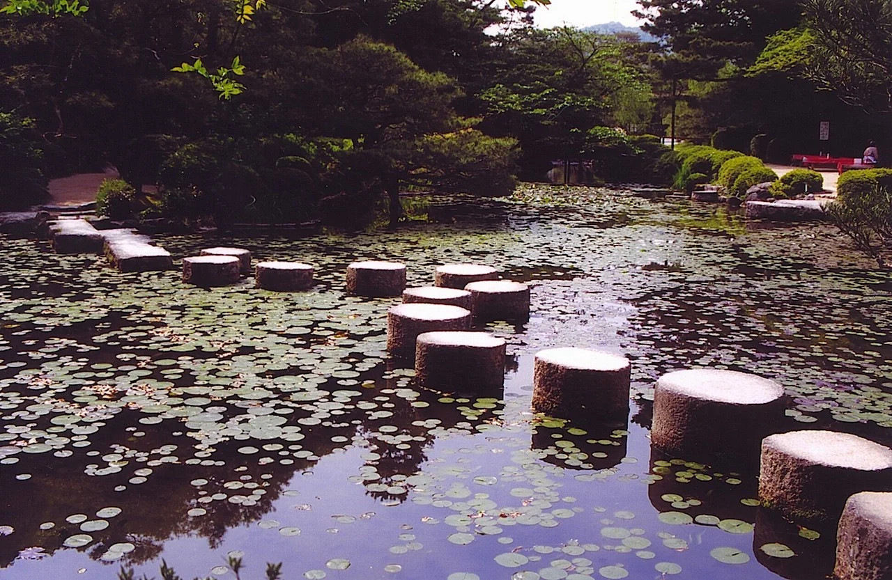 7-4 Detail from the garden at Heian Shrine, Kyoto