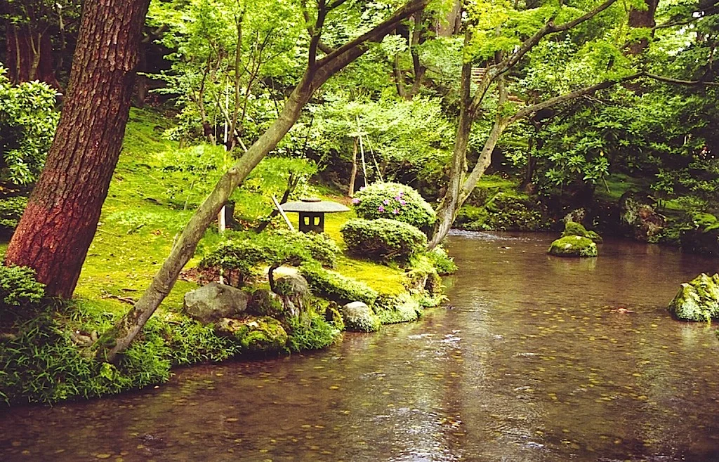 5-16 Kenrokuen Garden in Kanazawa, one of the three most famous gardens in Japan