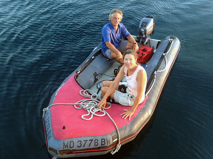 Pat and Renee of S/V Barefoot