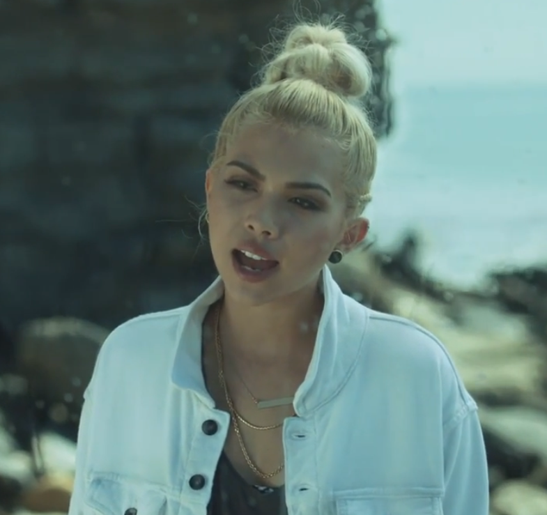 Hayley Kiyoko – This Side of Paradise Lyrics