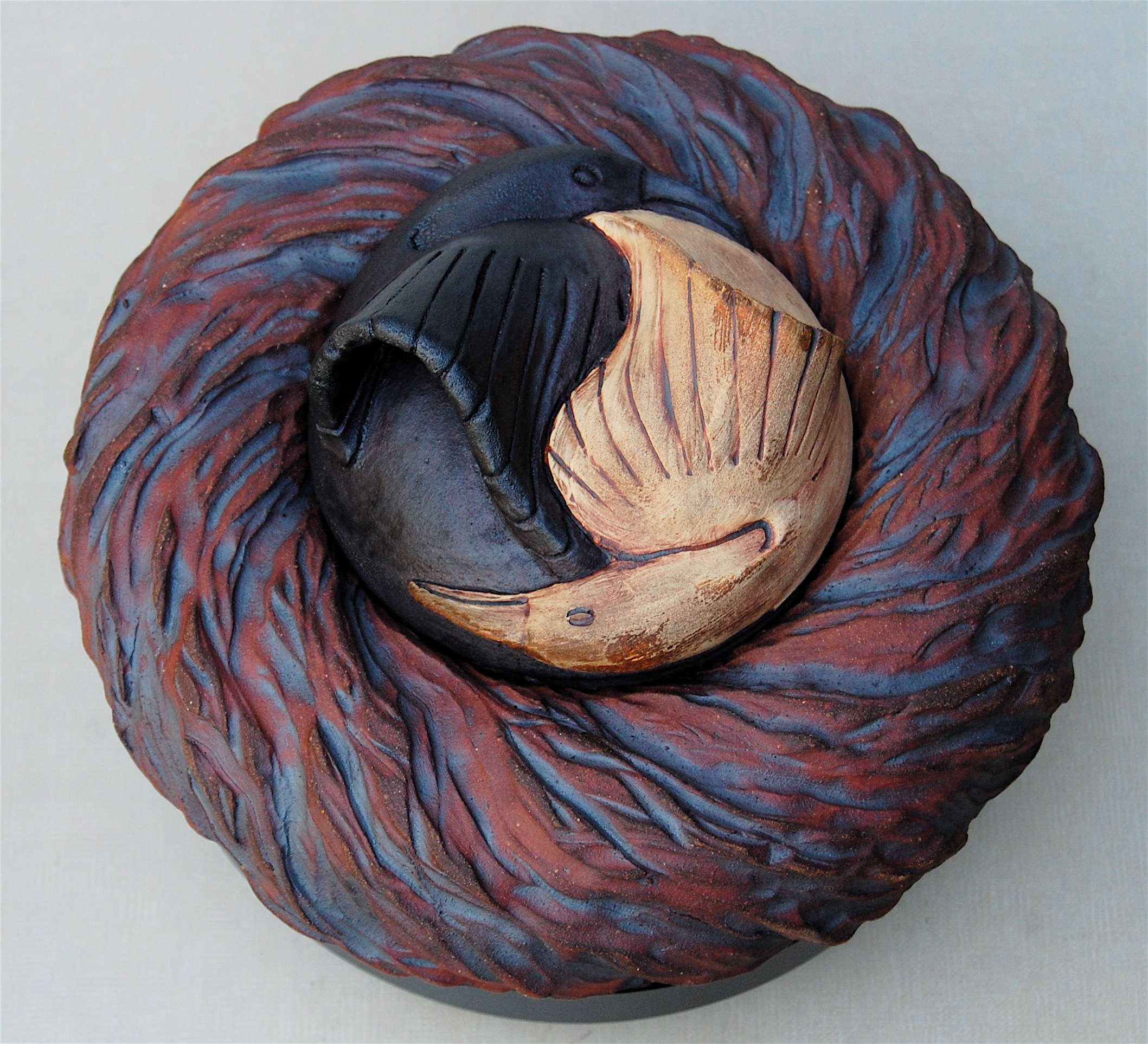 Lid-11 Sculpted inset lid