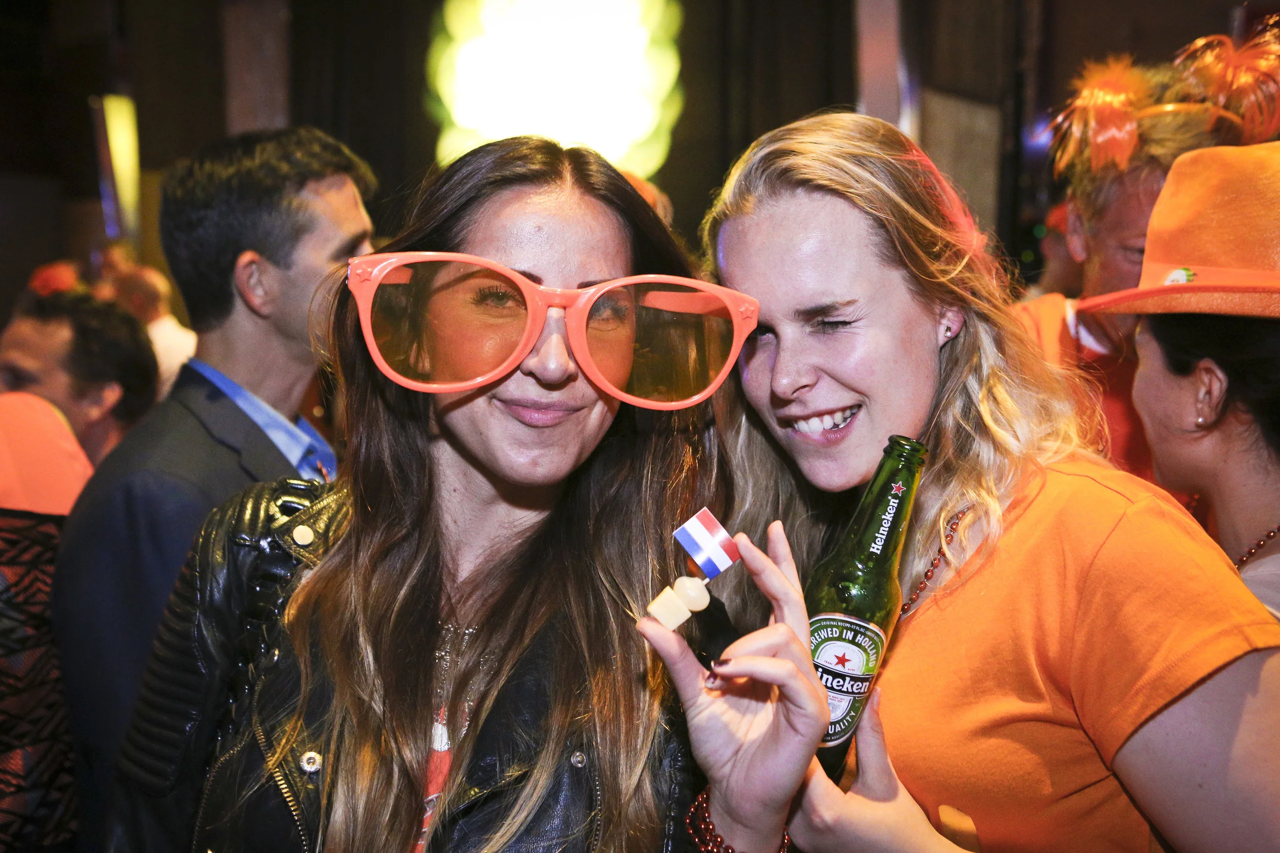 Dutch Kingsnight @ Bar Nua 