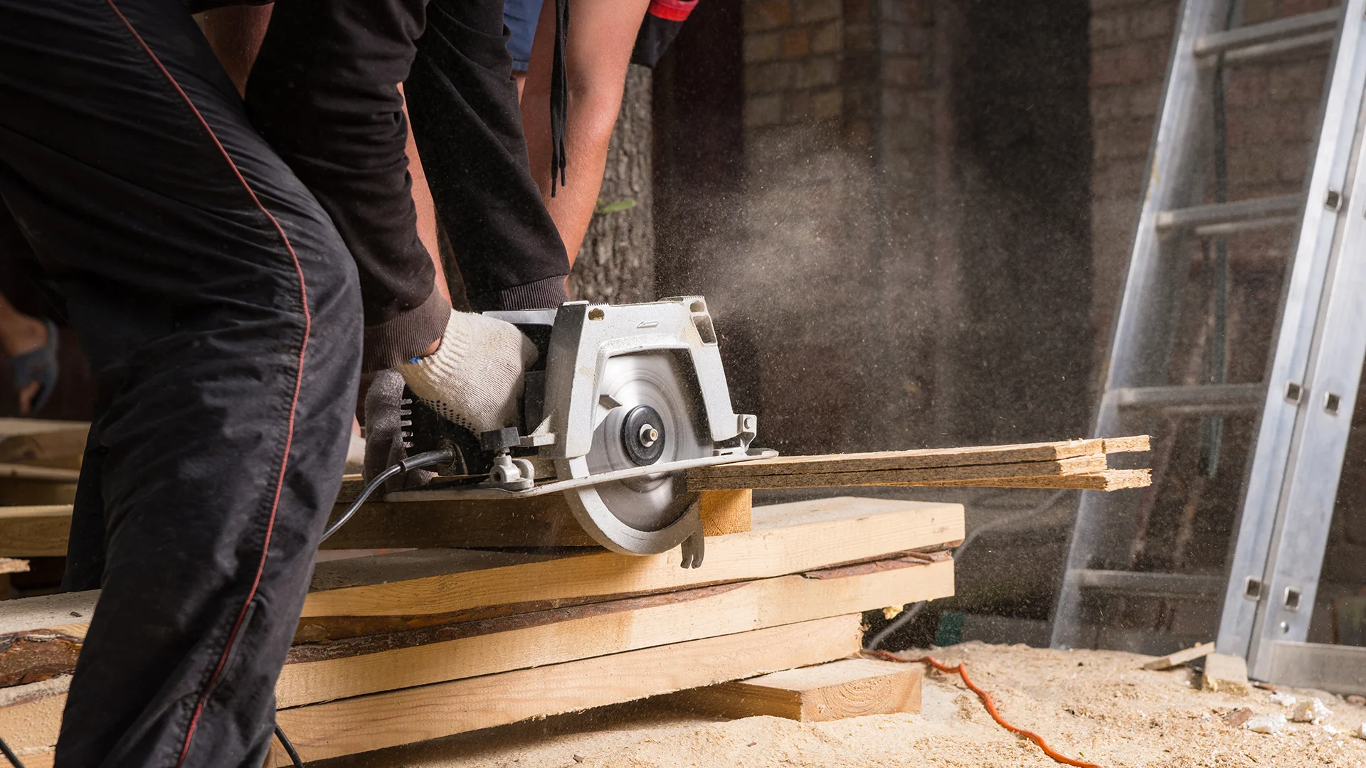 defeat the dust mitre 10 trade blog