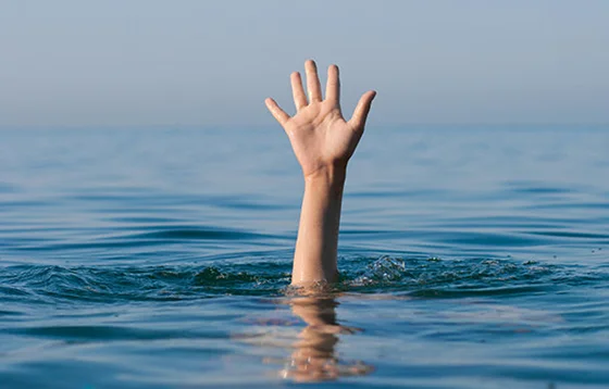image source: http://dmd.com.eg/article/60-How_to_Save_a_Drowning_Person