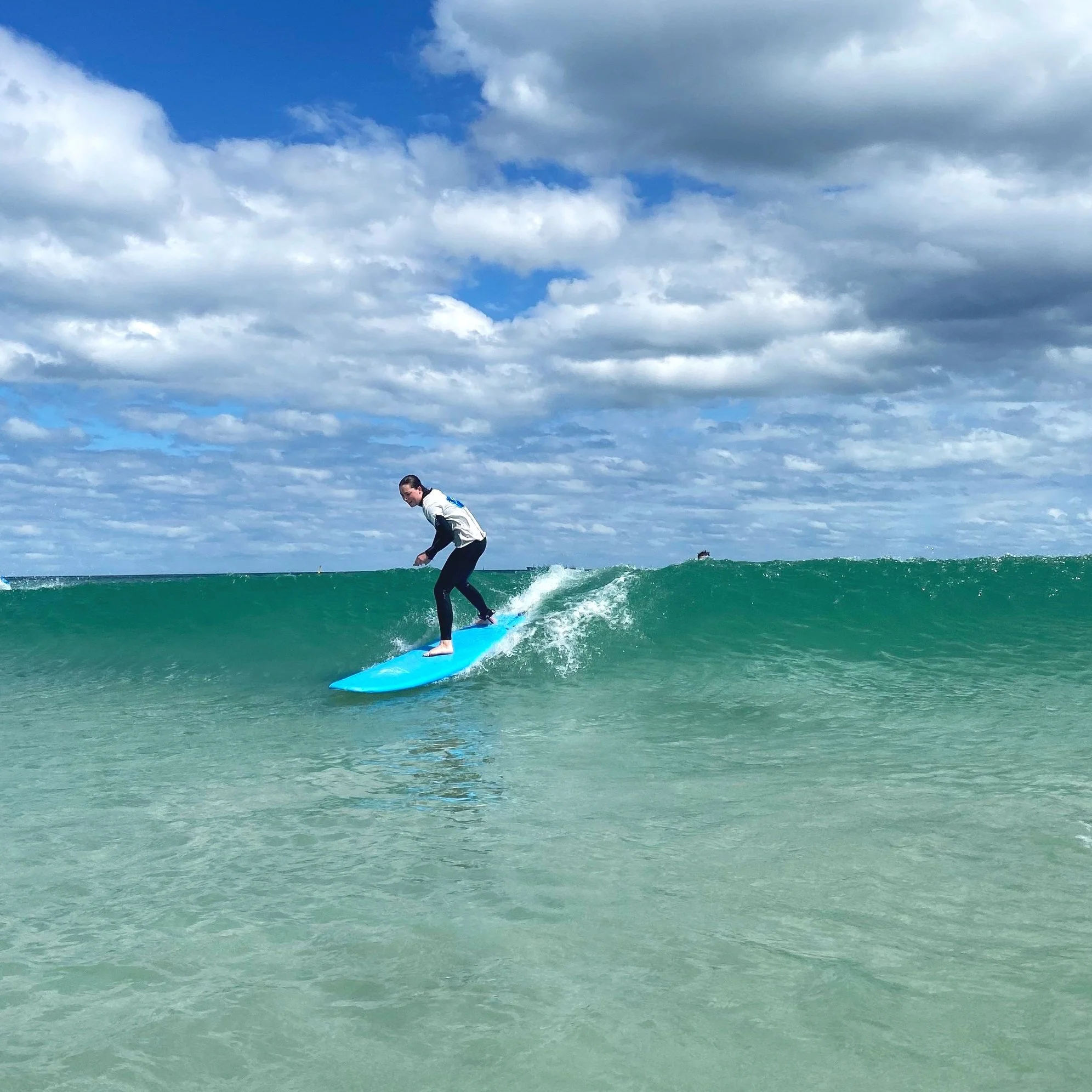 Private surf lessons Perth: What you need to know