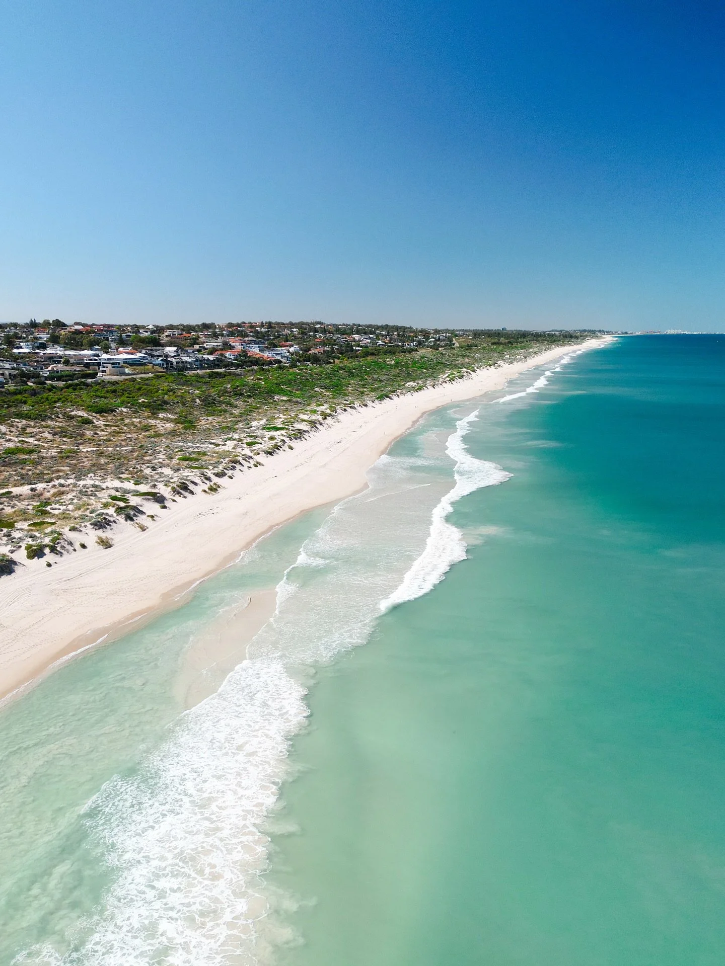 Doesn&rsquo;t get much better than this!! 😍

Head down to Brighton Beach, Scarborough and make the most of these beautiful conditions ☀️