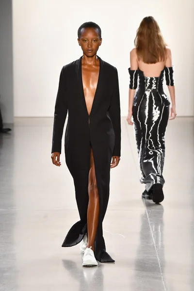 Hogan+McLaughlin+Runway+September+2018+New+dBXFR7y2zVul.jpg
