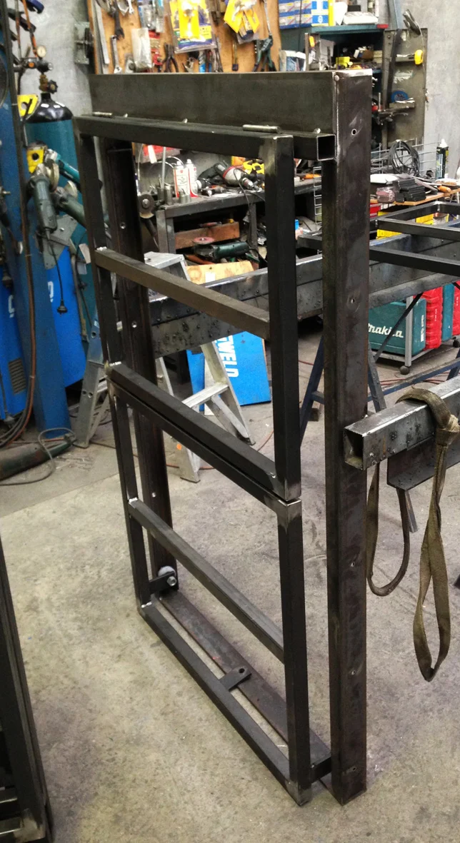 26 Merricks - 13 Operable shutter 01.jpg